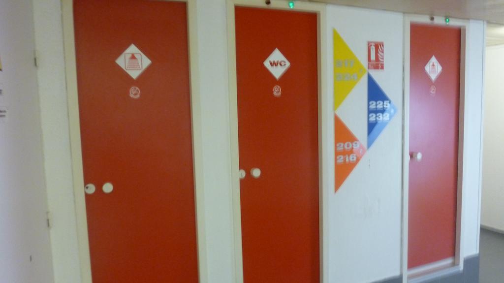 Lemon Hotel Dreux Chartres Zewnętrze zdjęcie